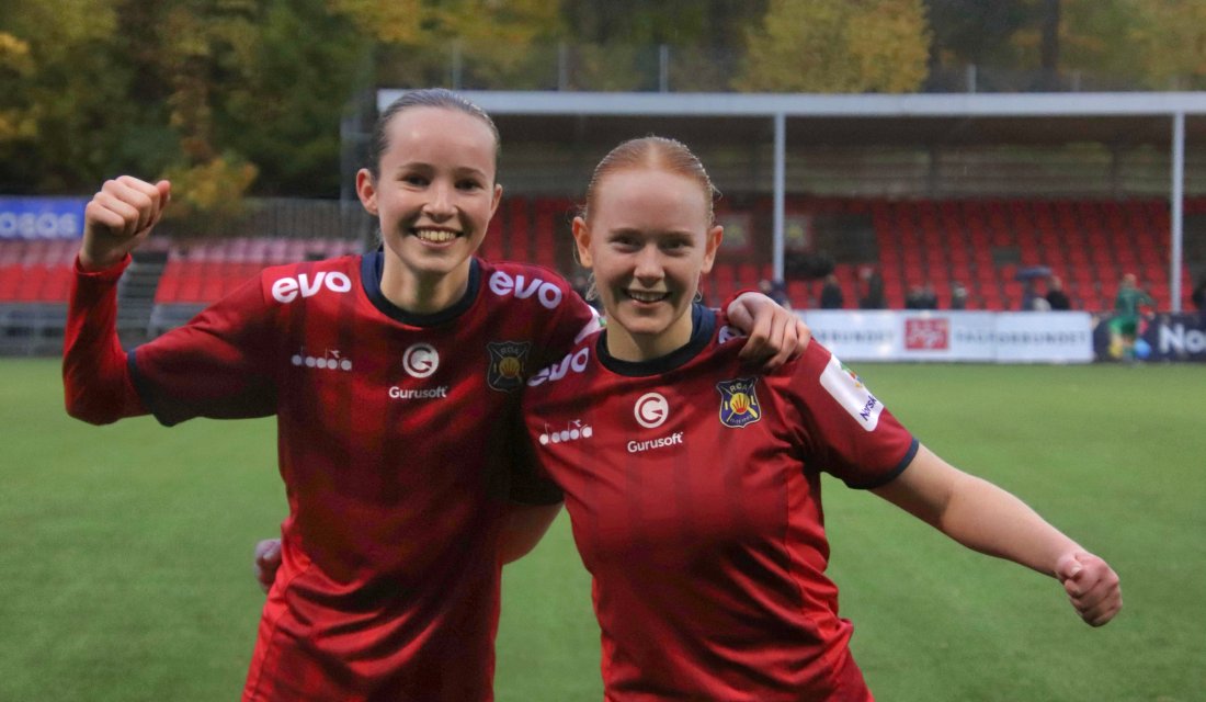 To glade målskårere etter kampslutt. <br />Foto: Kristina Frislid