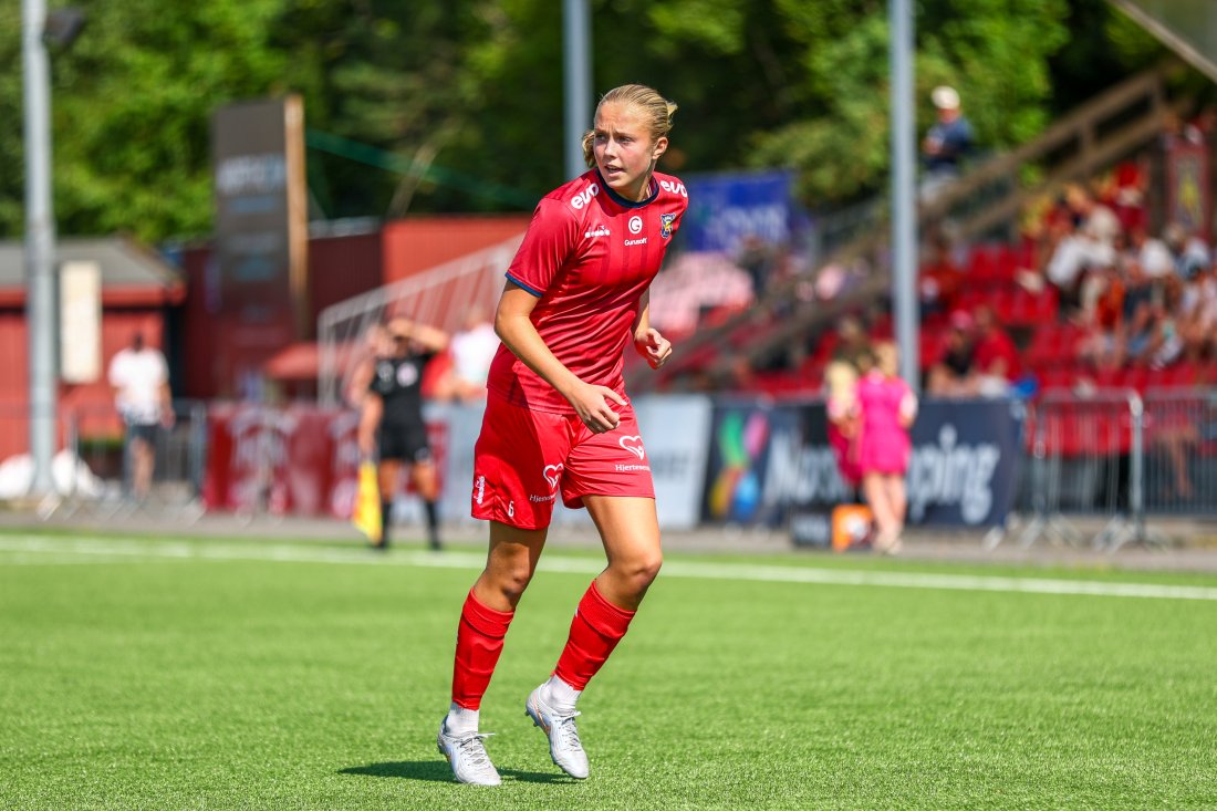 Etter flere gode muligheter var det Martine som til slutt satte ballen i mål for oss. Foto: Petter Alexandersen.